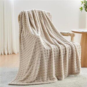 Super Soft Throw Blanket Flannel Fleece Lightweight Waffle Checkered All Season